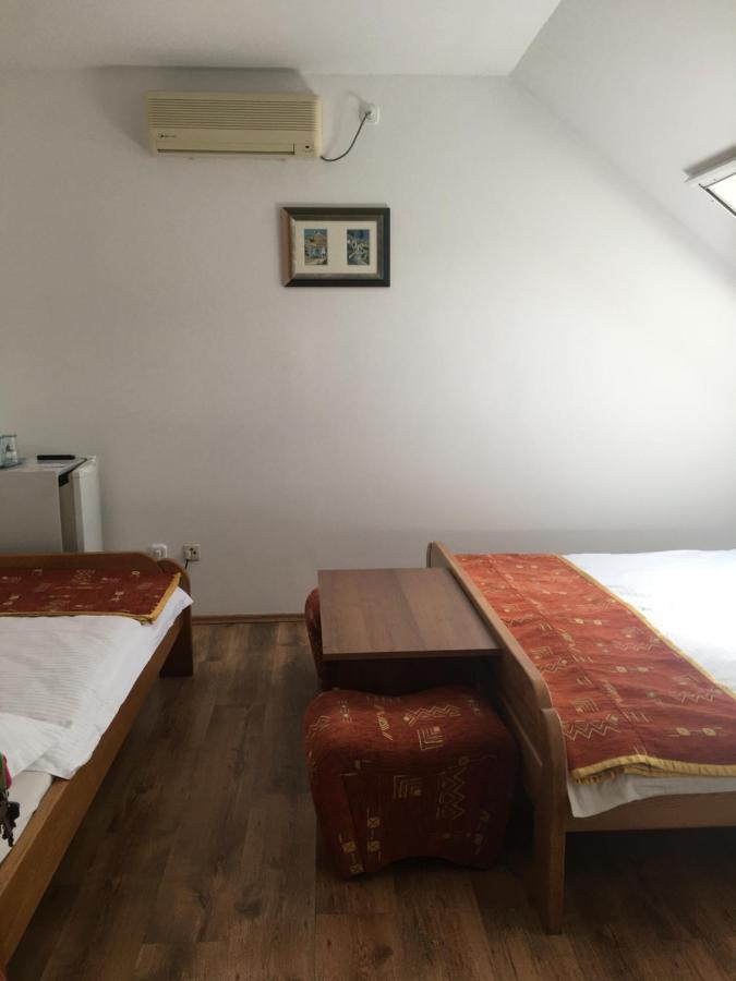 Bed & Breakfast Naphaz Panzio